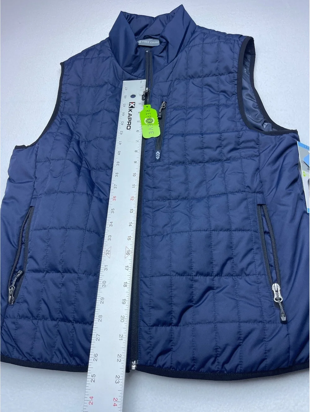 Free Country Men's Large Navy Blue Quilted Vest